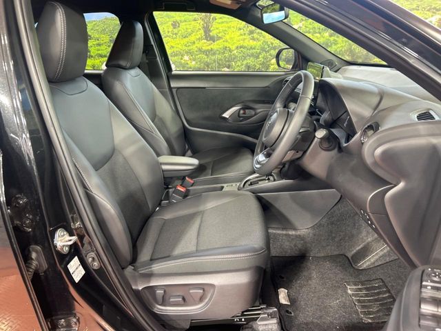 TOYOTA YARIS CROSS 2025