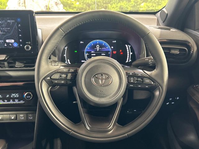 TOYOTA YARIS CROSS 2025