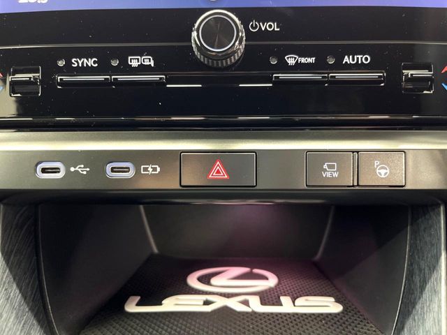 TOYOTA LEXUS LBX 2024