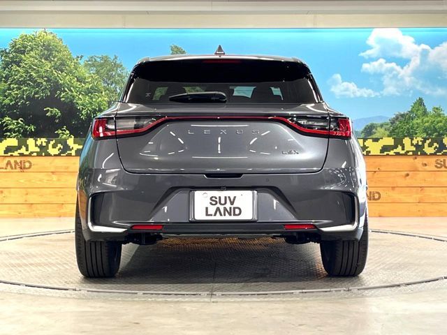 TOYOTA LEXUS LBX 2024