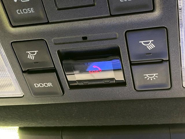 TOYOTA NOAH HYBRID 2023