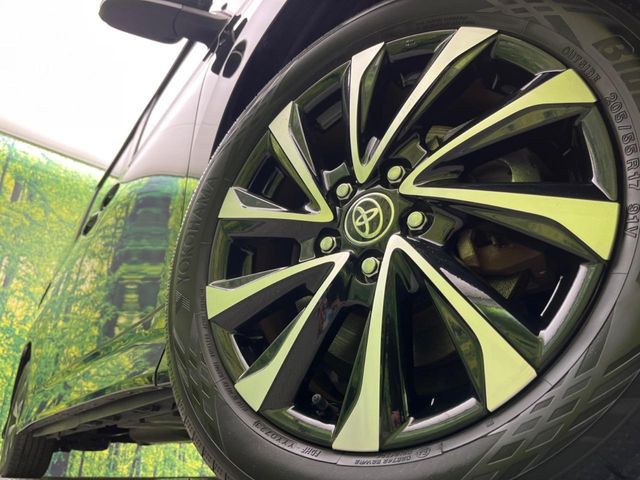 TOYOTA NOAH HYBRID 2023