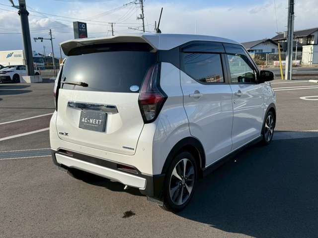 MITSUBISHI ek X 2019