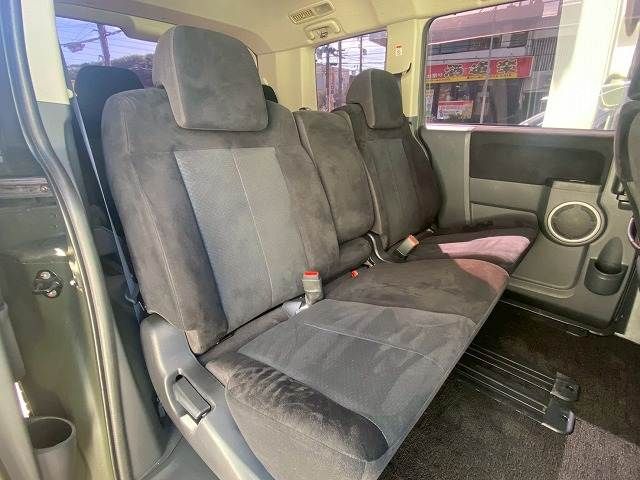 MITSUBISHI DELICA D:5 2WD 2008