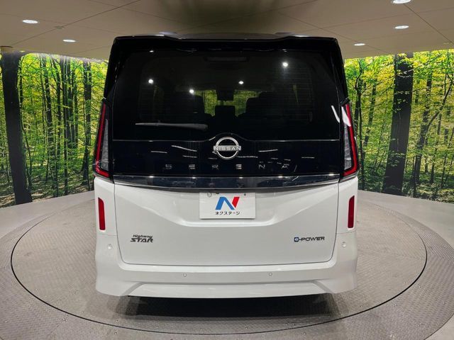 NISSAN SERENA  WG 2024