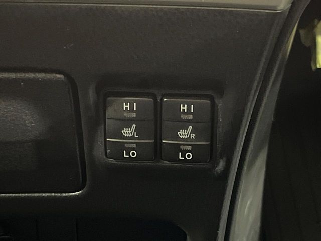 TOYOTA ESQUIRE HYBRID 2015