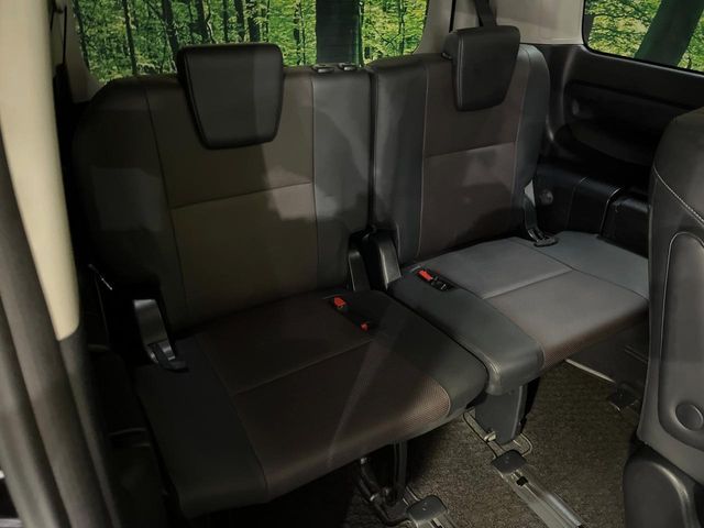 TOYOTA ESQUIRE HYBRID 2015