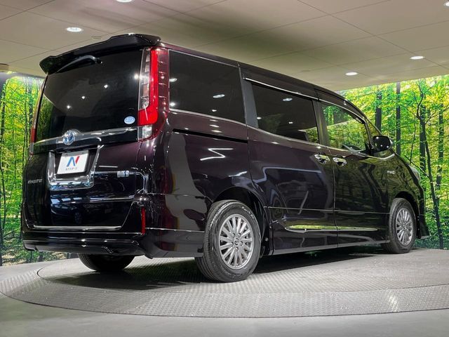 TOYOTA ESQUIRE HYBRID 2015