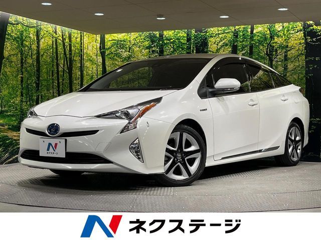 TOYOTA PRIUS 2016