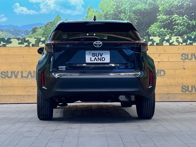 TOYOTA YARIS CROSS 2023