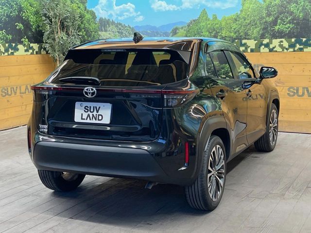 TOYOTA YARIS CROSS 2023