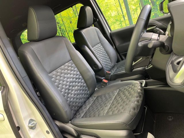 TOYOTA VOXY HYBRID 2025