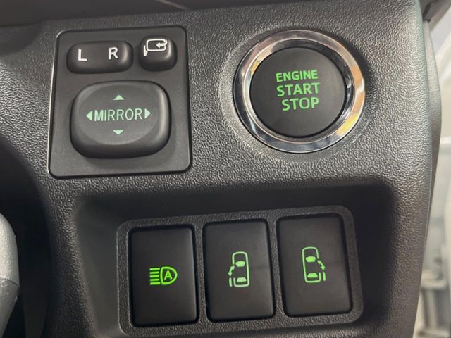 TOYOTA HIACE van 2WD 2025