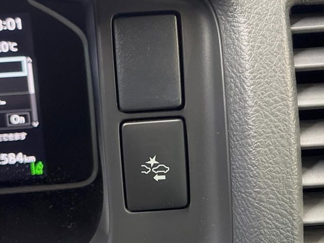 TOYOTA HIACE van 2WD 2025