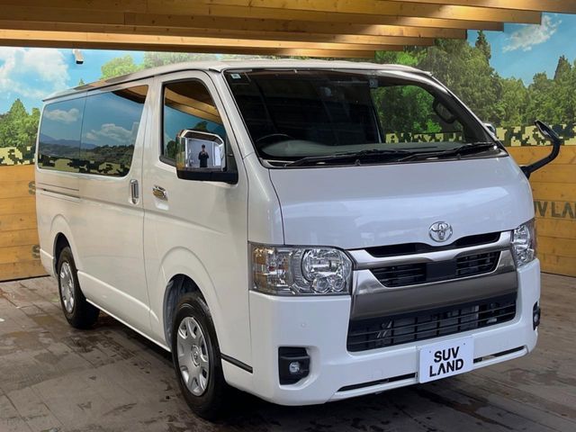 TOYOTA HIACE van 2WD 2025
