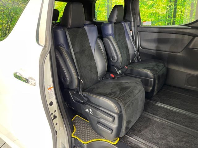 TOYOTA VELLFIRE 2016