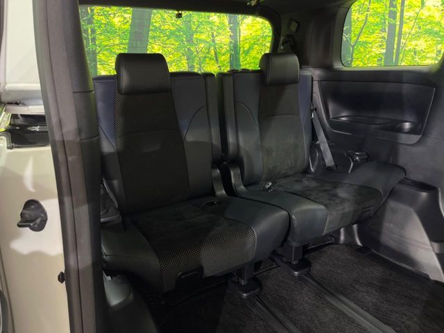 TOYOTA VELLFIRE 2016