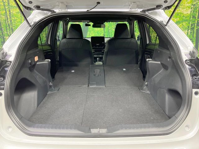 TOYOTA YARIS CROSS 2025