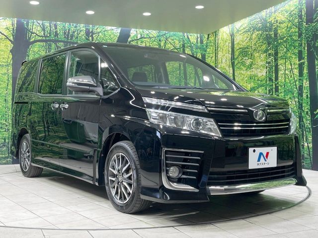 TOYOTA VOXY 2015