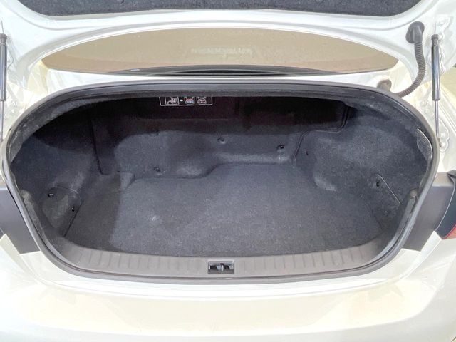 NISSAN SKYLINE HYBRID 2021