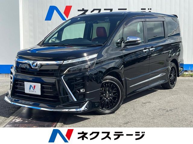 TOYOTA VOXY 2019