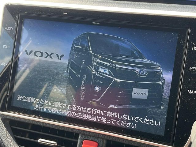 TOYOTA VOXY 2019