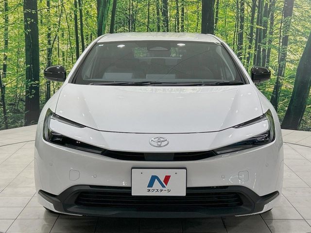 TOYOTA PRIUS 2025