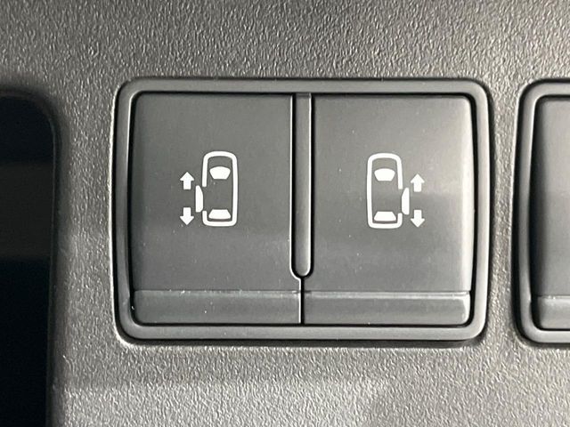 NISSAN SERENA  S-HYBRID 2012