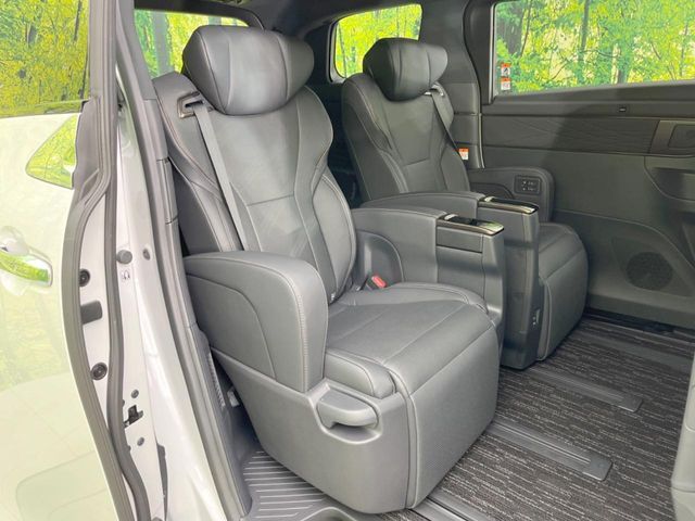 TOYOTA ALPHARD 2024