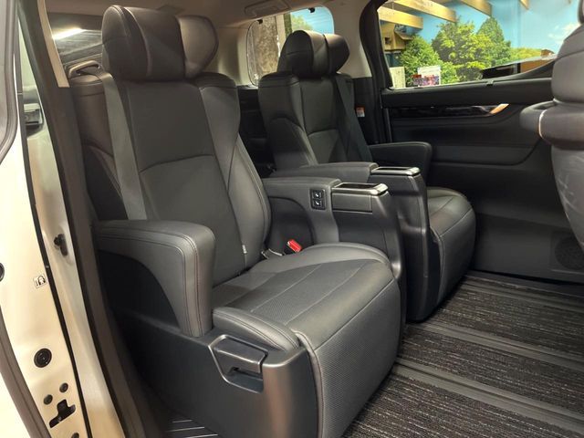 TOYOTA ALPHARD 4WD 2022