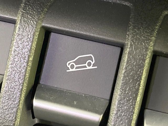 SUZUKI JIMNY NOMADE 2025