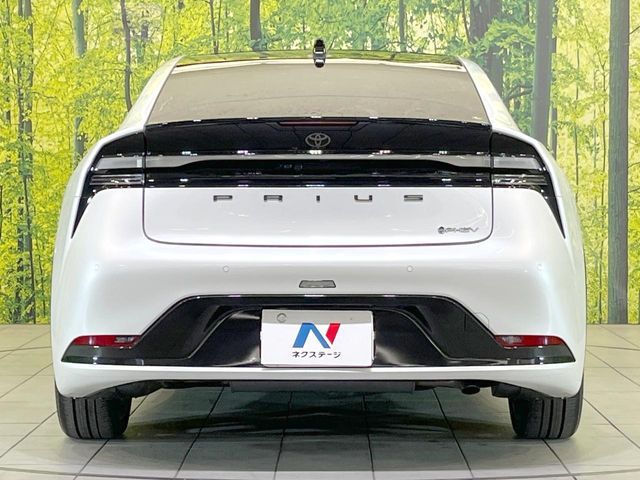 TOYOTA PRIUS PHV 2023