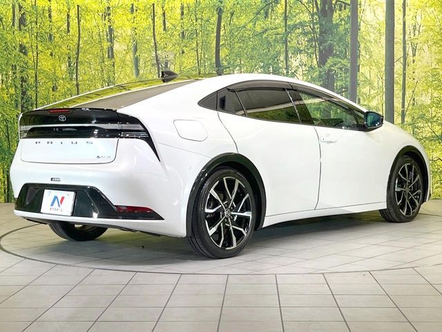 TOYOTA PRIUS PHV 2023