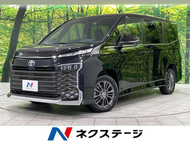 TOYOTA VOXY HYBRID 4WD 2024