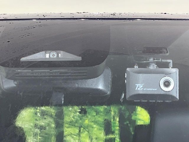 TOYOTA VOXY HYBRID 4WD 2024