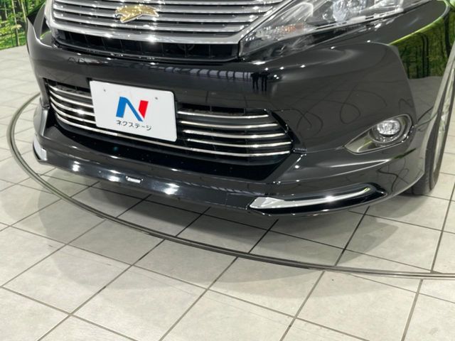 TOYOTA HARRIER 4WD 2015