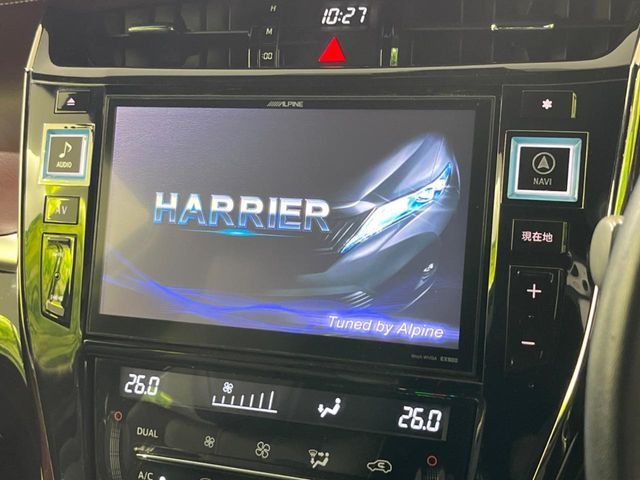 TOYOTA HARRIER 4WD 2015