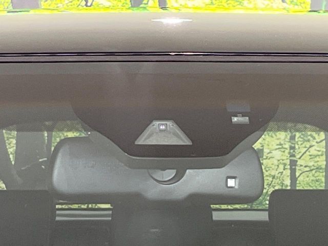 TOYOTA HARRIER 4WD 2015