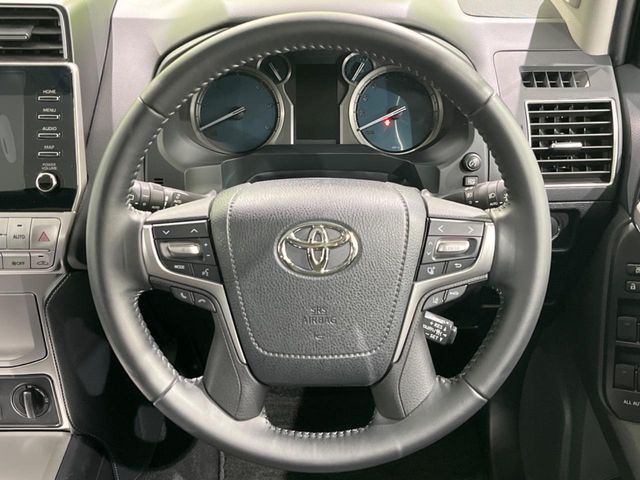 TOYOTA LANDCRUISER PRADO 2023