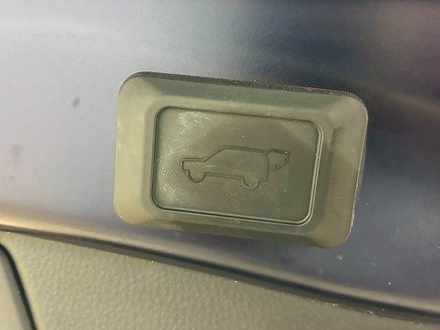 TOYOTA RAV4 HYBRID 4WD 2022