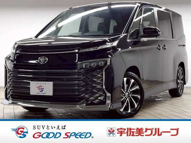 TOYOTA VOXY 2023