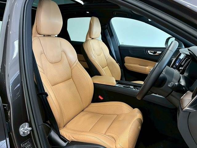 VOLVO VOLVO XC60 2022