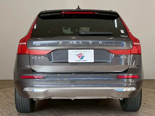 VOLVO VOLVO XC60 2022