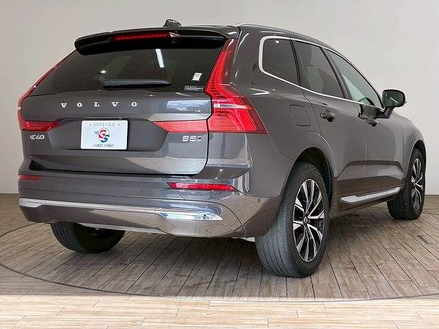 VOLVO VOLVO XC60 2022