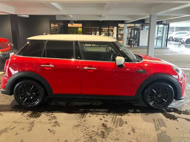BMW MINI COOPER D 5DOOR 2023