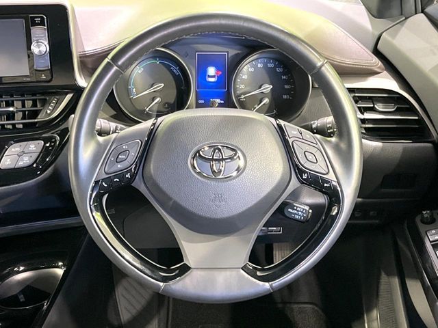TOYOTA C-HR 2017
