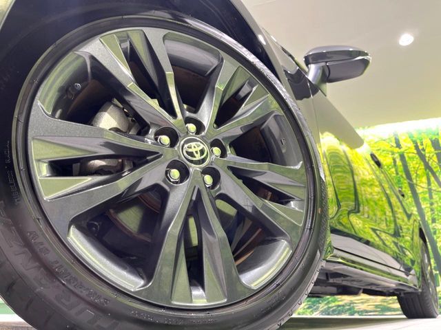 TOYOTA COROLLA TOURING HYBRID 2023