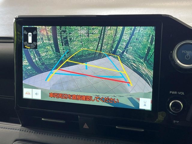 TOYOTA VOXY HYBRID 2023