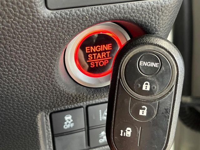 HONDA N BOX CUSTOM 4WD 2019