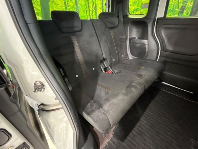 HONDA N BOX CUSTOM 4WD 2019